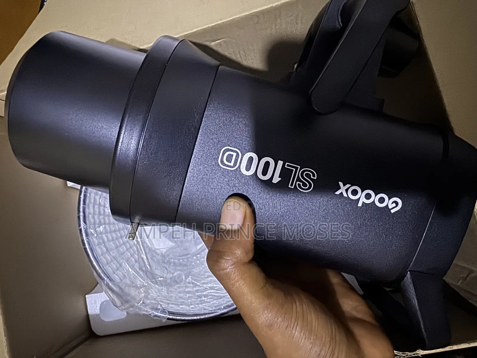 Godox Sl100d Led Light, Parabolic Softbox and Stand