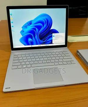 Laptop Microsoft Surface Book 2 8GB Intel Core i7 SSD 256GB