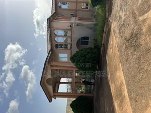 8bdrm House in Ayinam Boris B, Kumasi Metropolitan for rent