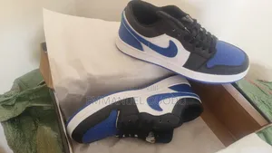 Nike Kicks