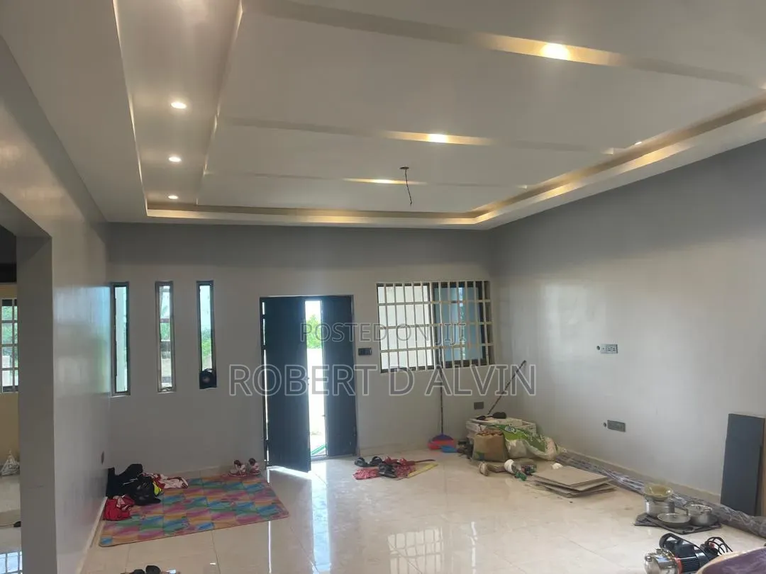 3bdrm House in Papase, Awutu Senya East Municipal for sale