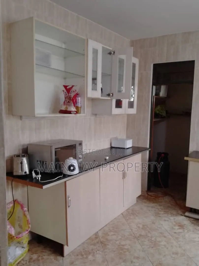 9bdrm House in Mainstay Estates, Nungua for rent