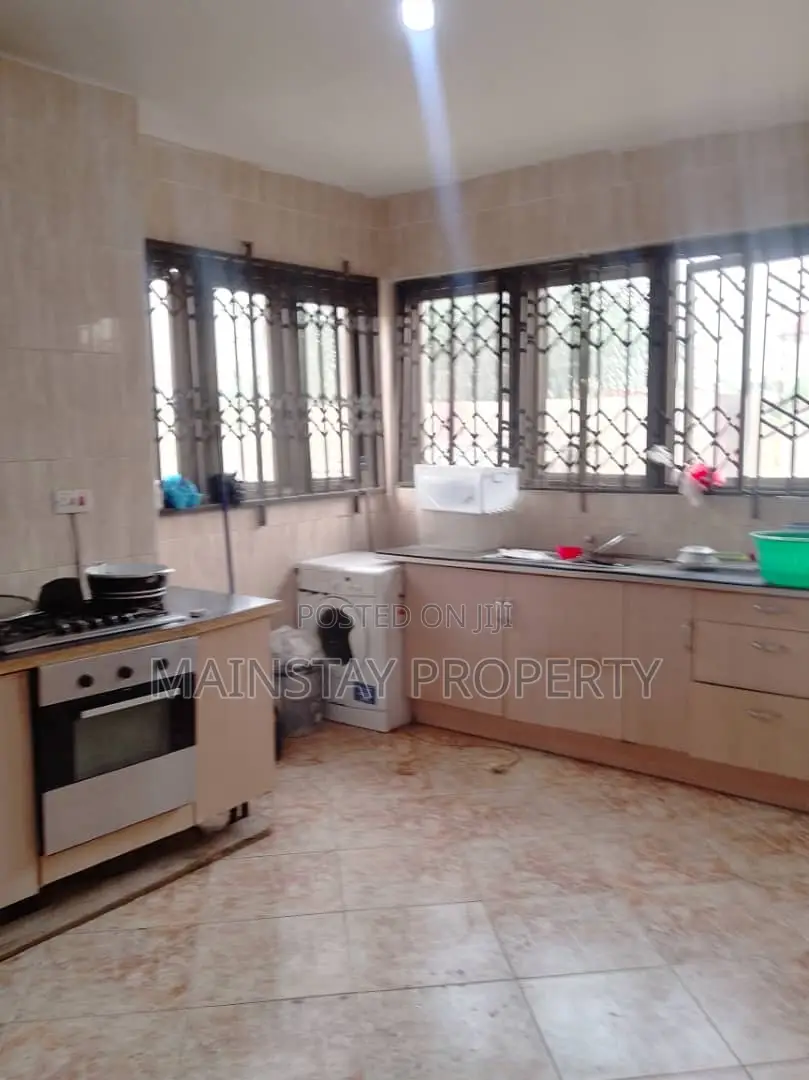 9bdrm House in Mainstay Estates, Nungua for rent