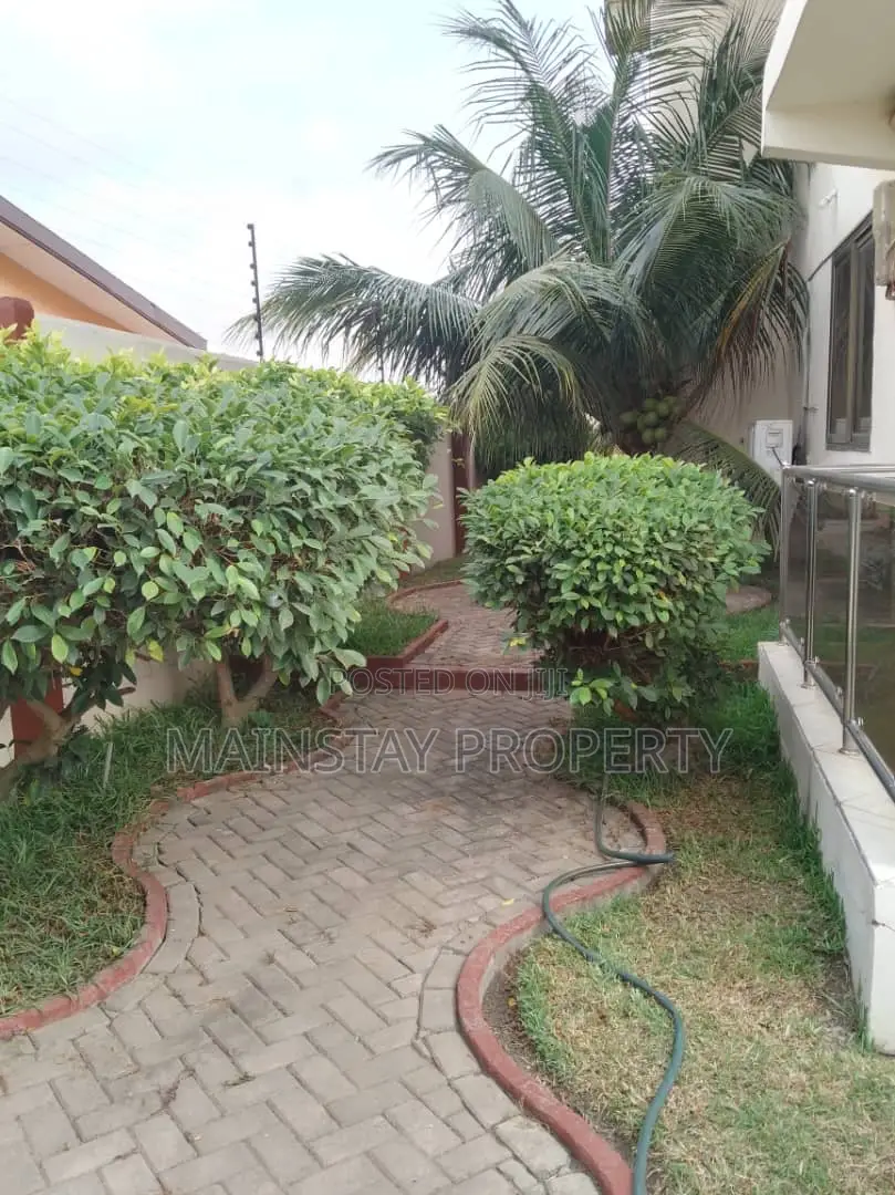 9bdrm House in Mainstay Estates, Nungua for rent