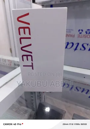 New LG Velvet 128 GB Black