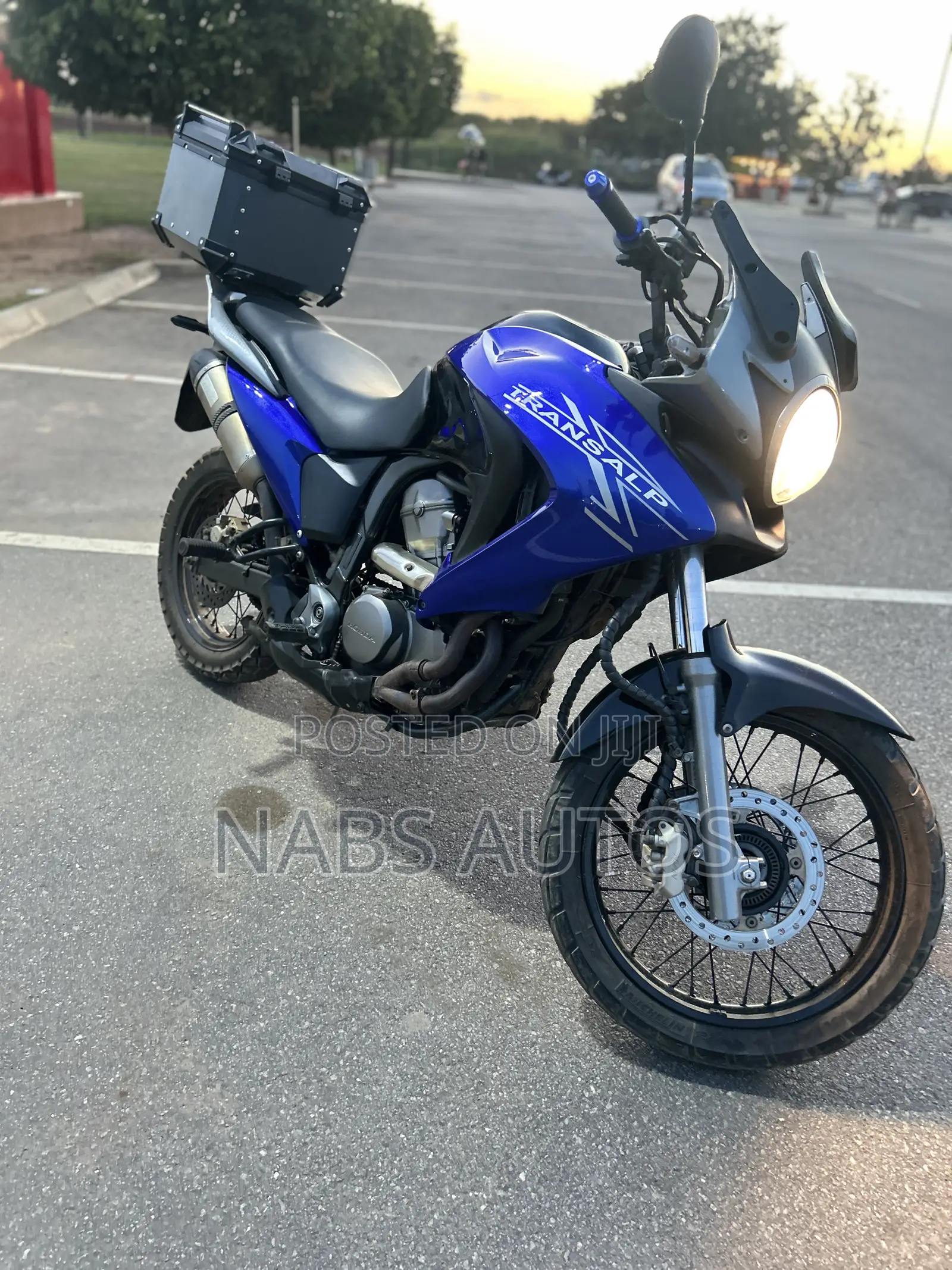 Honda 2017 Blue
