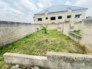 6bdrm Block of Flats in Atimatim Maase, Kwabre for sale