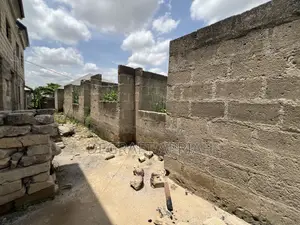 6bdrm Block of Flats in Atimatim Maase, Kwabre for sale