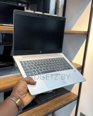 Laptop HP EliteBook 735 G6 8GB AMD Ryzen 5 SSD 256GB