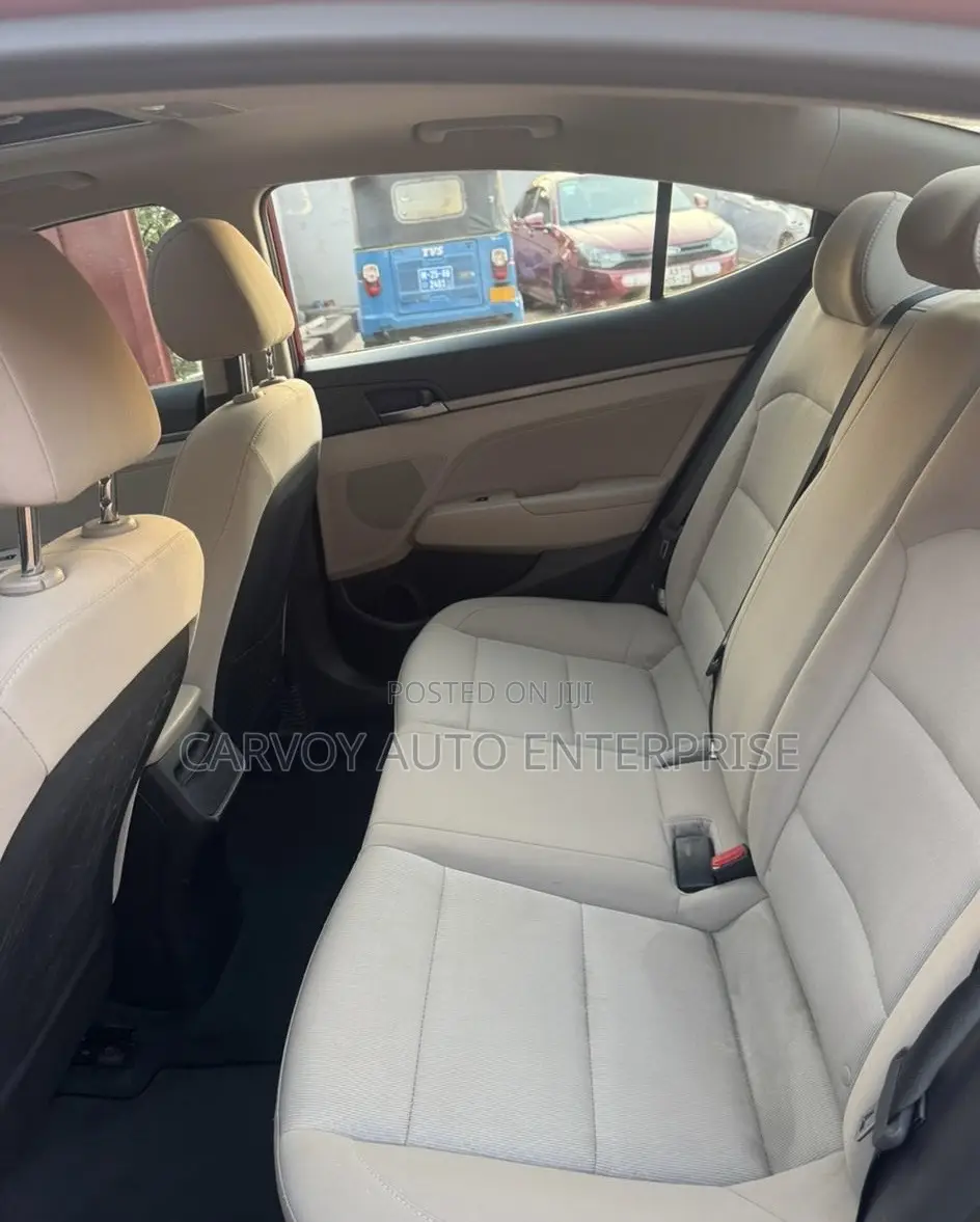 Hyundai Elantra Value Edition 2018 Red