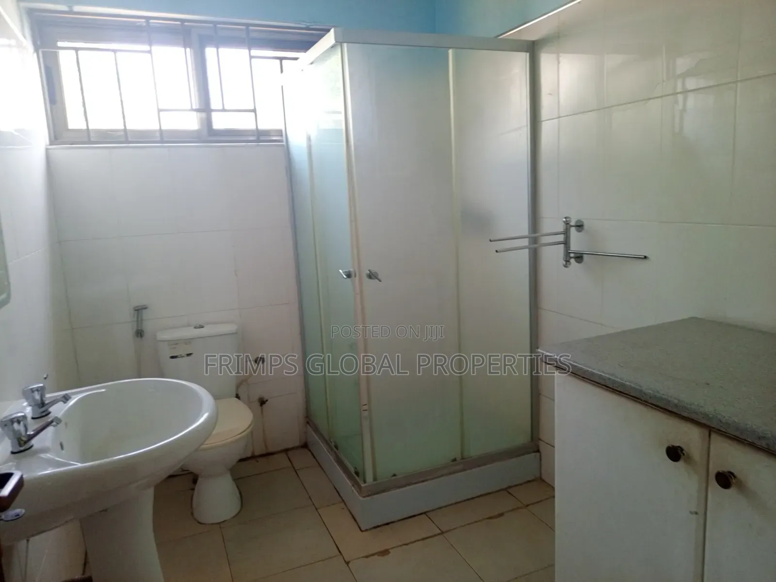 5bdrm House in North Kaneshie for sale