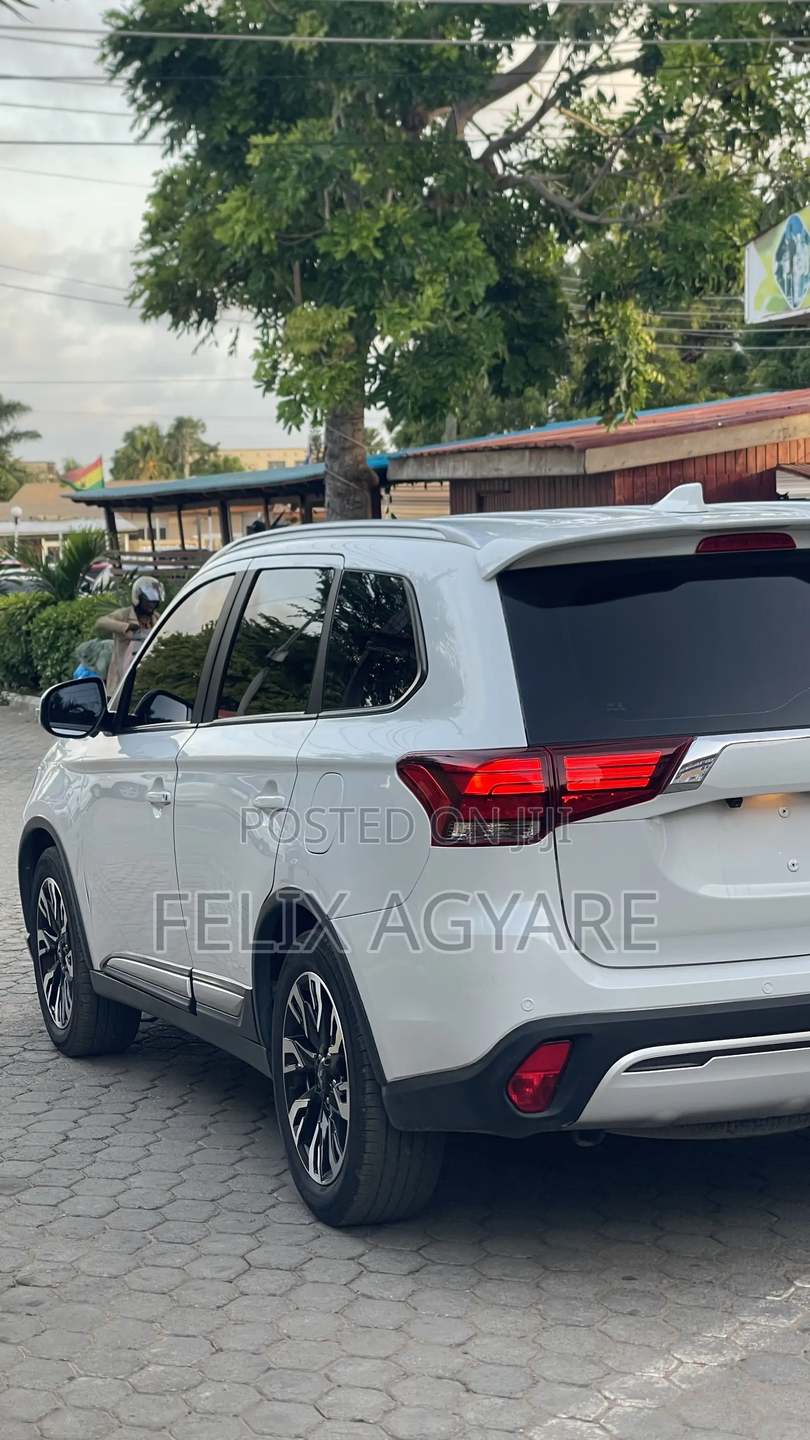 Mitsubishi Outlander 2019 White