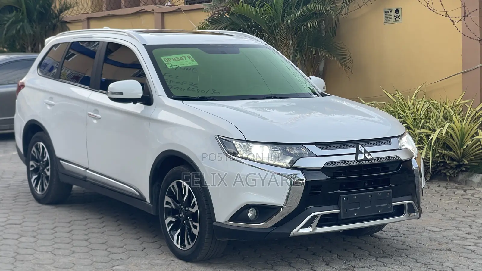 Mitsubishi Outlander 2019 White