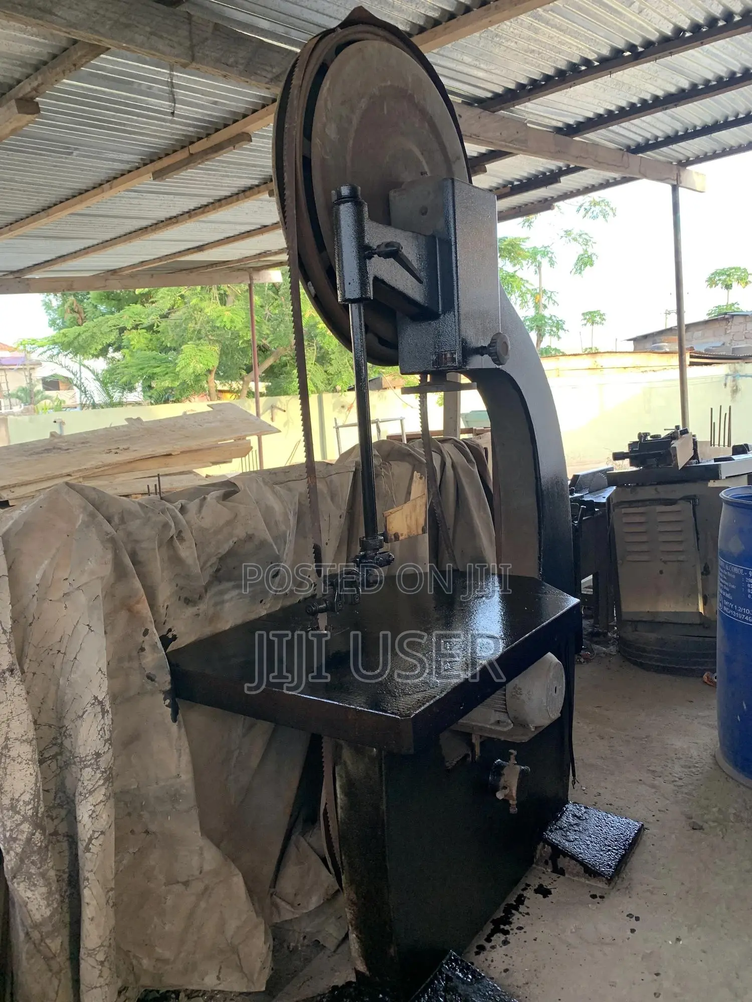 Saw Milling Machines
