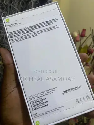 New Apple iPhone 15 Pro Max 256 GB White