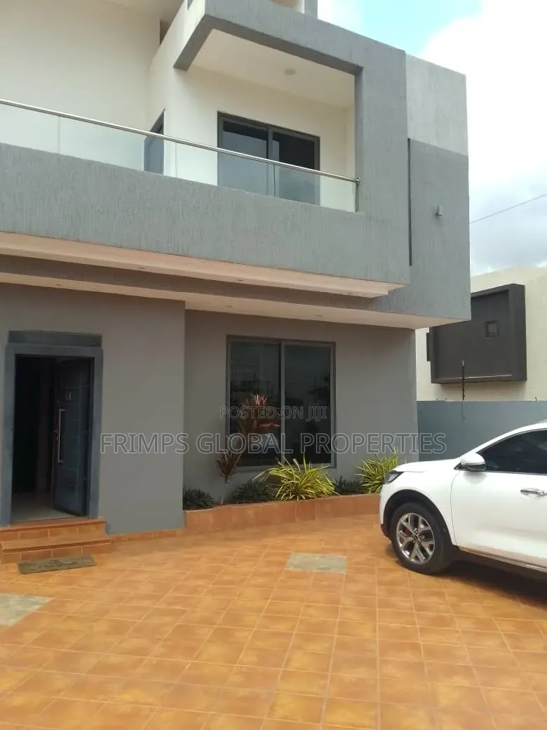Furnished 4bdrm House in Accra Metropolitan for sale