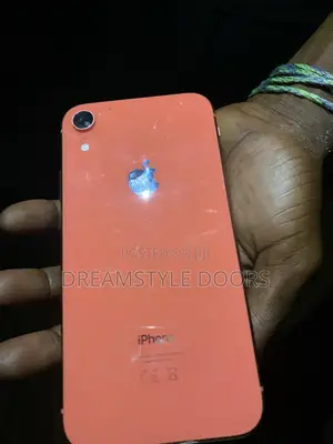 Apple iPhone XR 64 GB Orange
