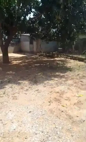5bdrm House in Accra Metropolitan for sale