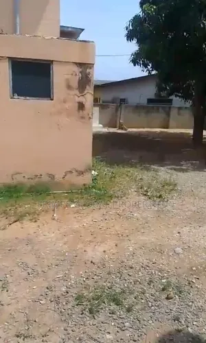 5bdrm House in Accra Metropolitan for sale