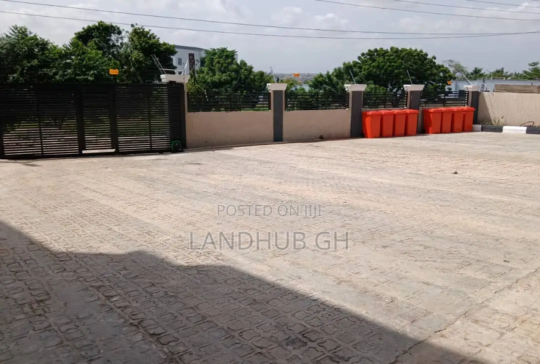 2bdrm Apartment in Oyarifa Mall Area for rent