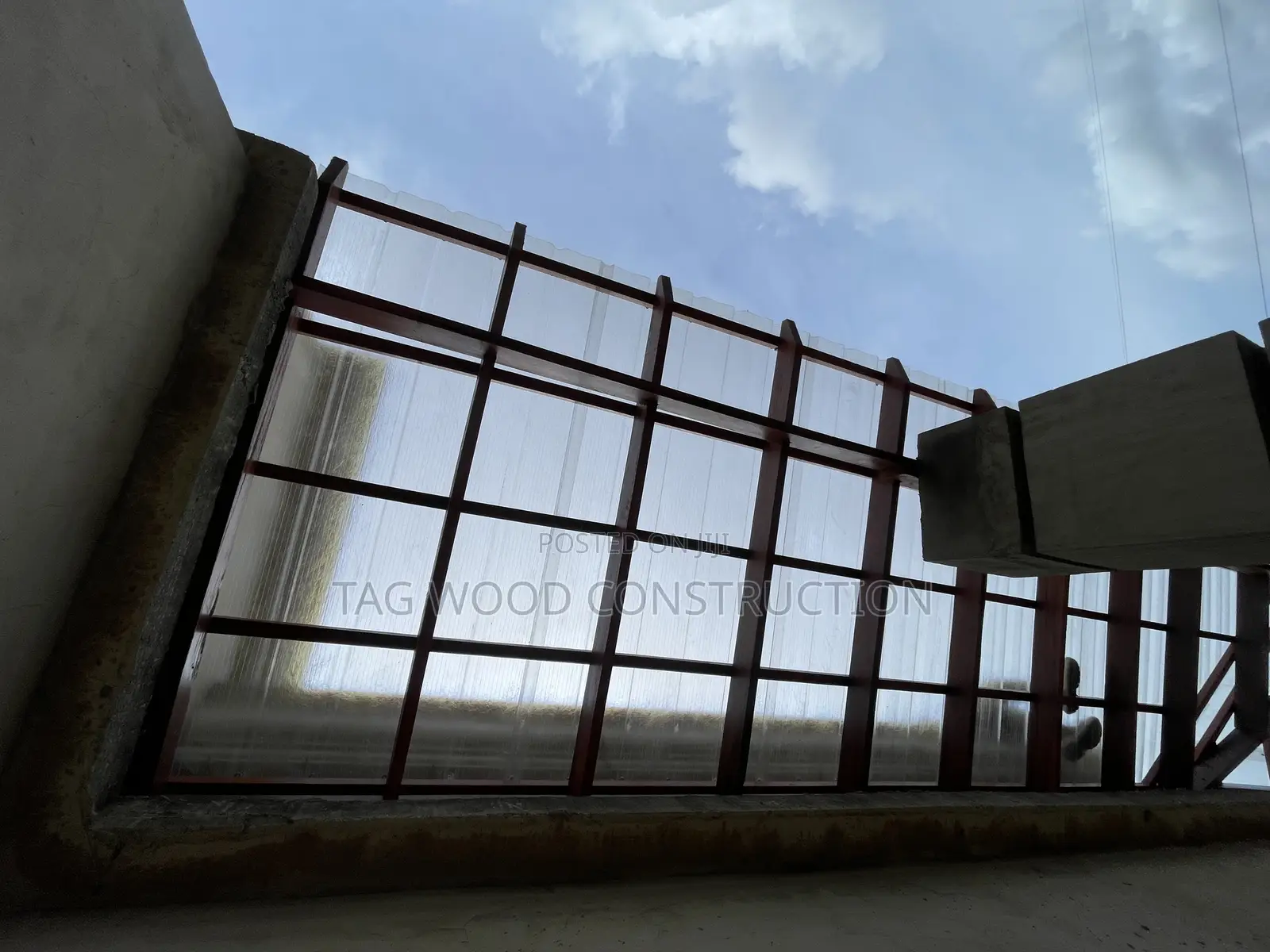 Rooftops Cantilever Pergola