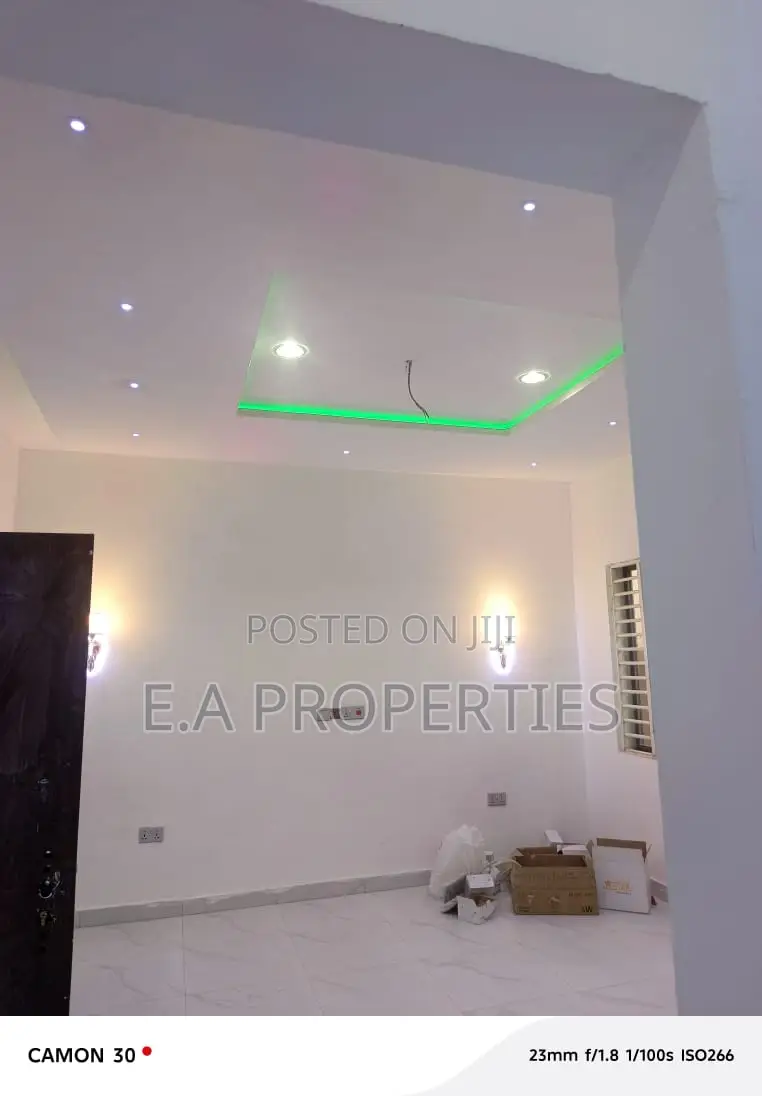4bdrm House in Ea Properties, Frafraha for sale