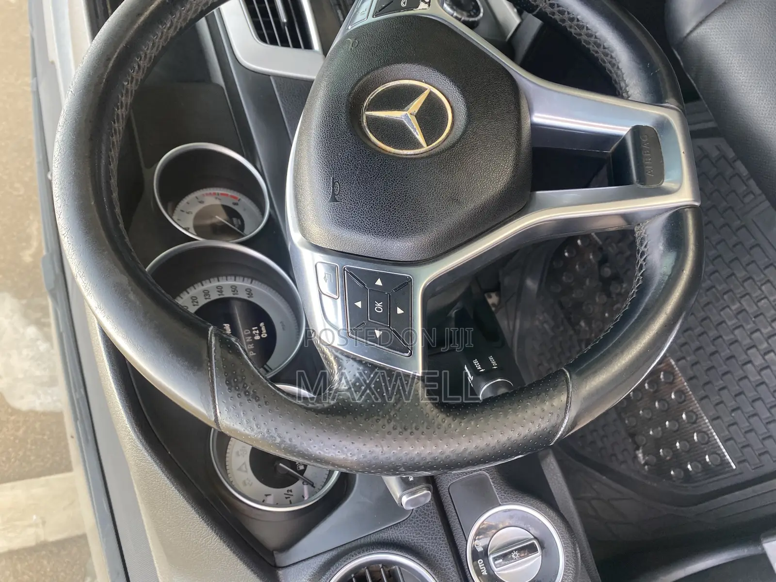 Mercedes-Benz C250 2014 Black