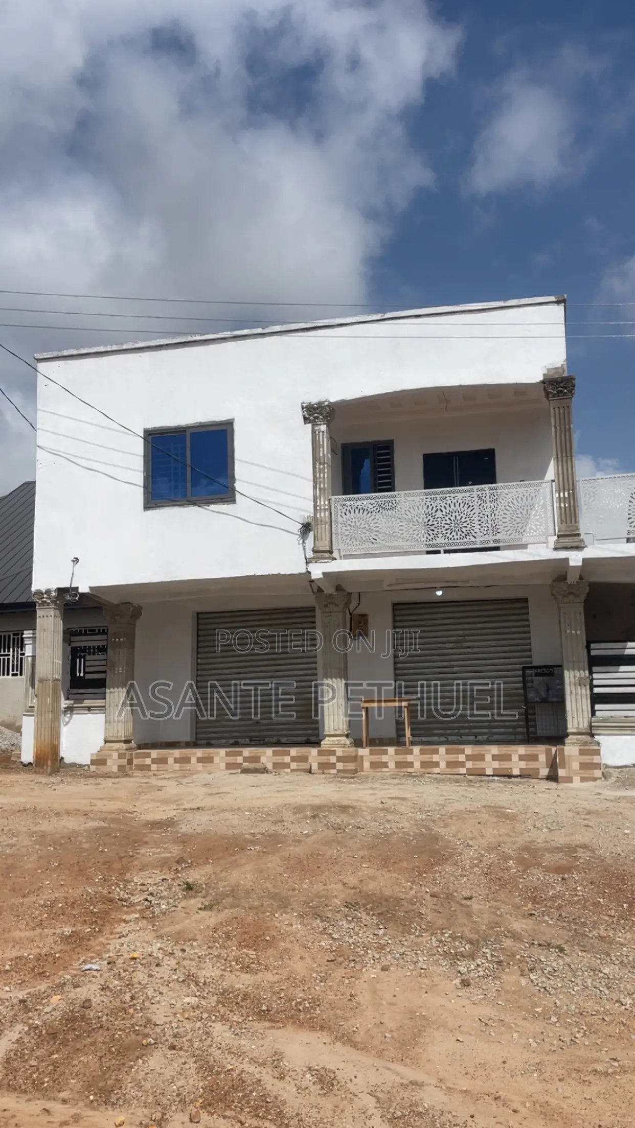 6bdrm House in Bosomtwe for sale