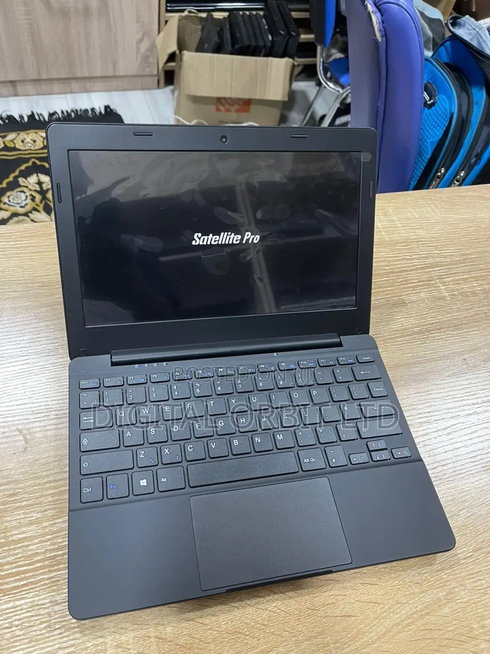 Laptop Toshiba Satellite Pro C650 4GB Intel Celeron SSD 160GB