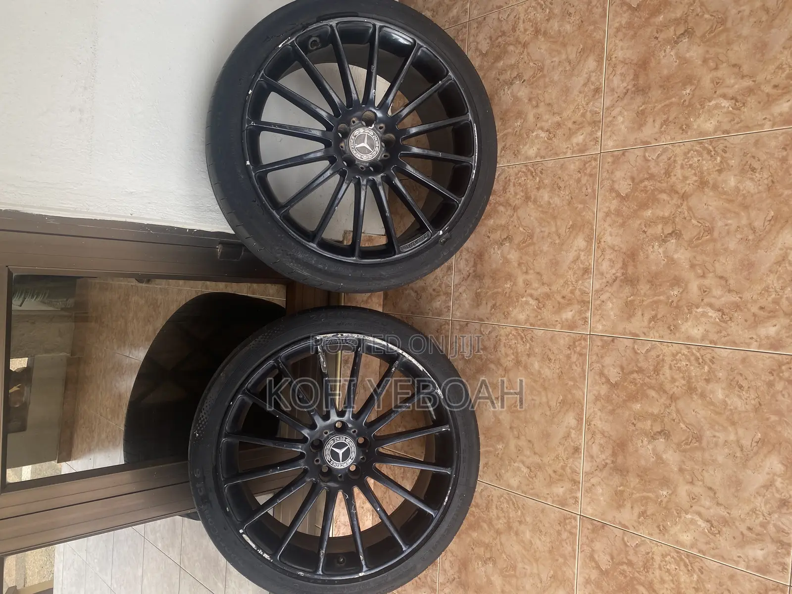 Home Used 20 Inch Mercedes Benz Rim With Tires.