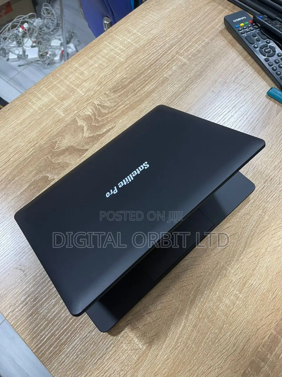 Laptop Toshiba Satellite Pro C650 4GB Intel Celeron SSD 160GB