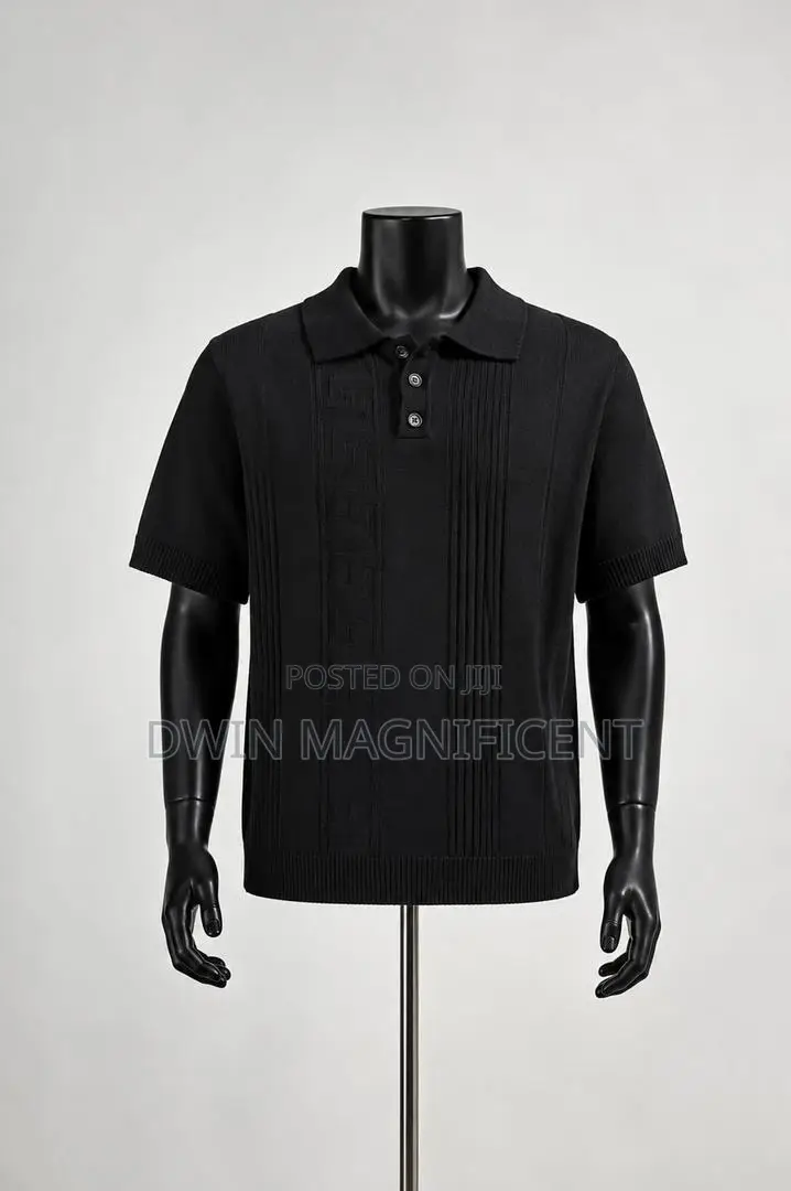 Knit Polo Shirt With a Zip Collar