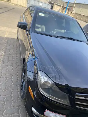 Mercedes-Benz C250 2014 Black