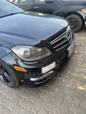 Mercedes-Benz C250 2014 Black