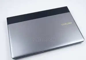 Laptop Samsung NP300E7A 4GB Intel Core i3 HDD 500GB