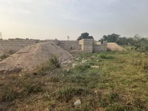 Uncompleted 15 Bedroom Apartments for Hotel
