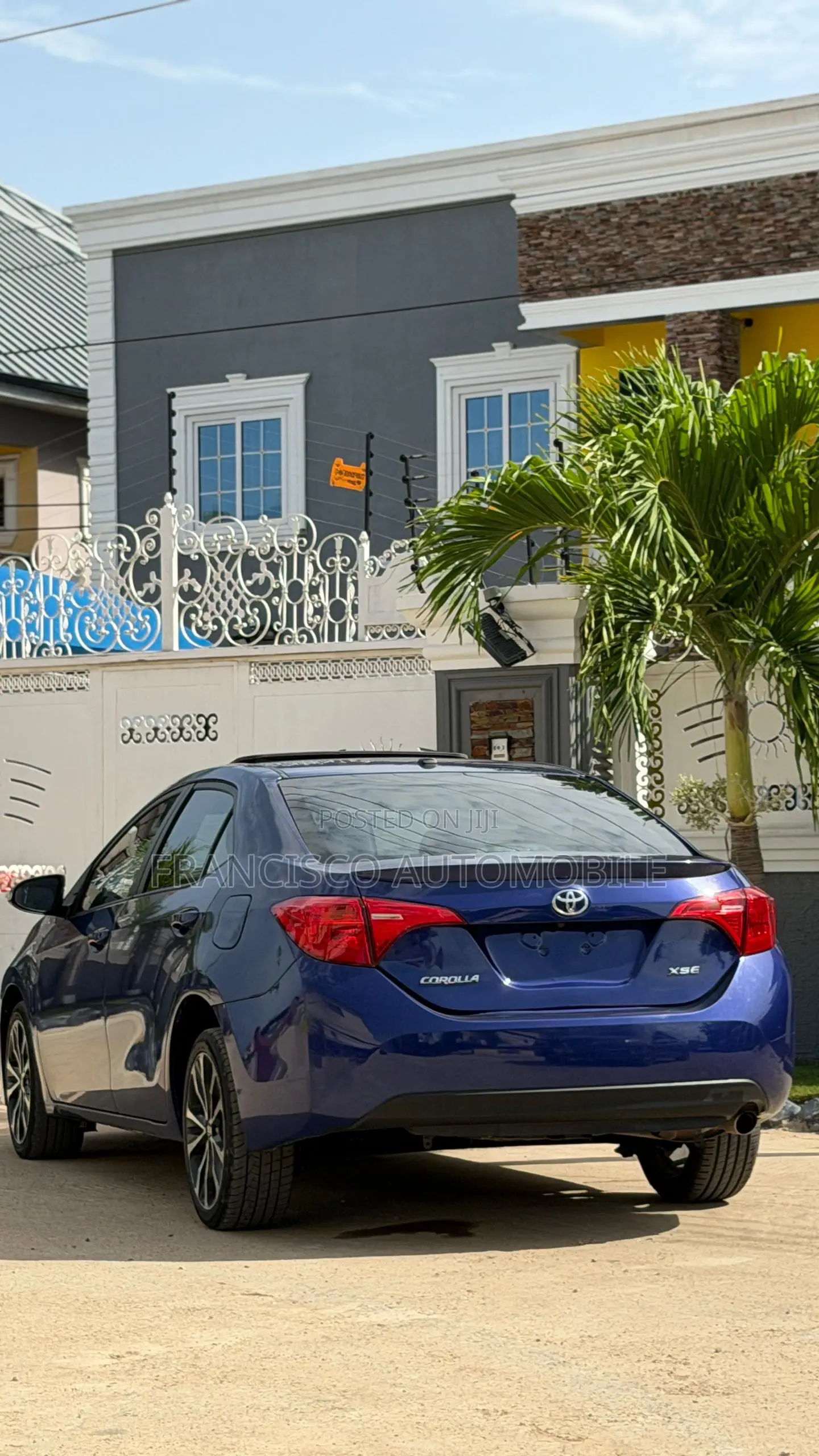 Toyota Corolla XSE (1.8L 4cyl 2A) 2019 Blue