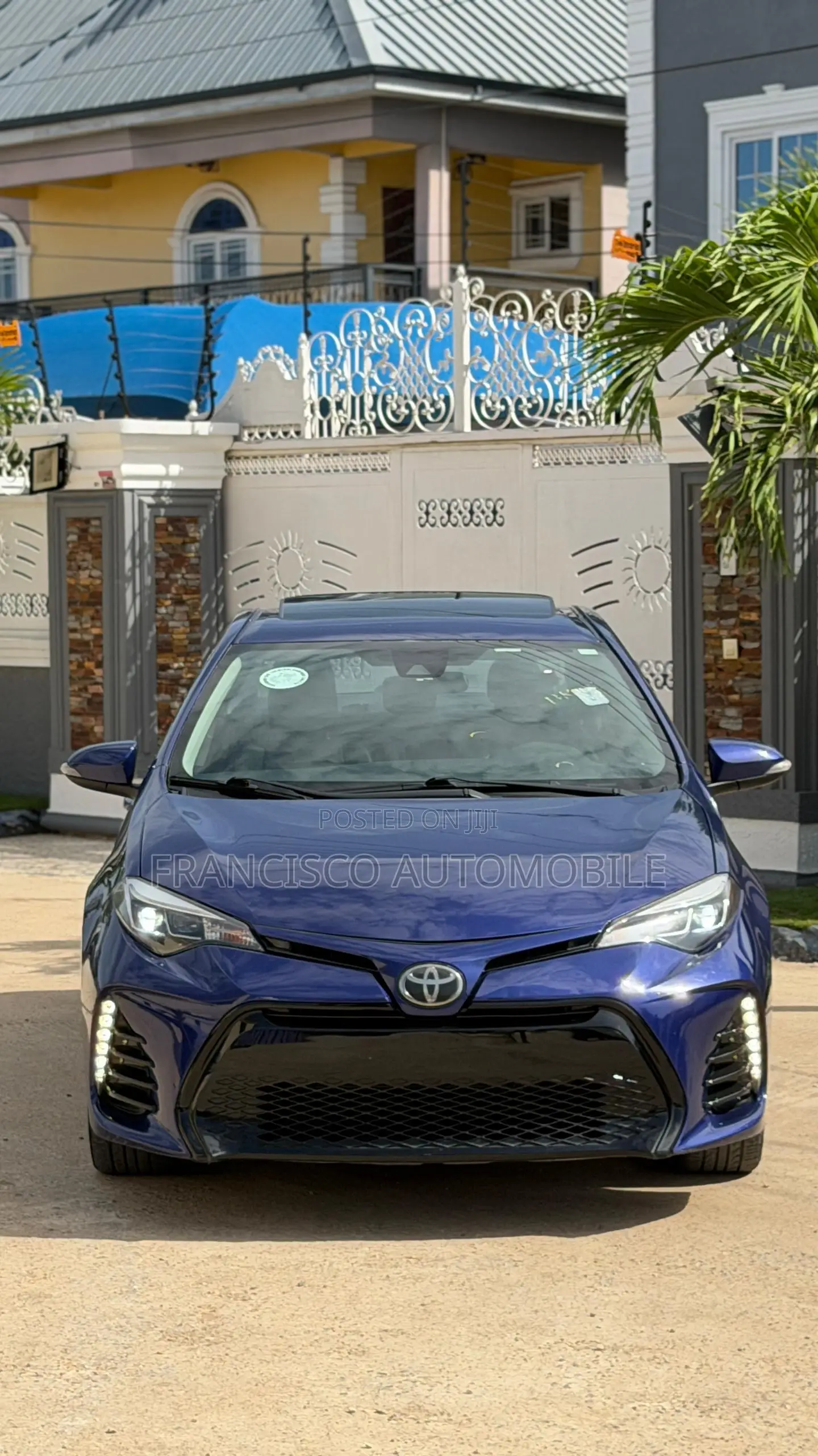 Toyota Corolla XSE (1.8L 4cyl 2A) 2019 Blue