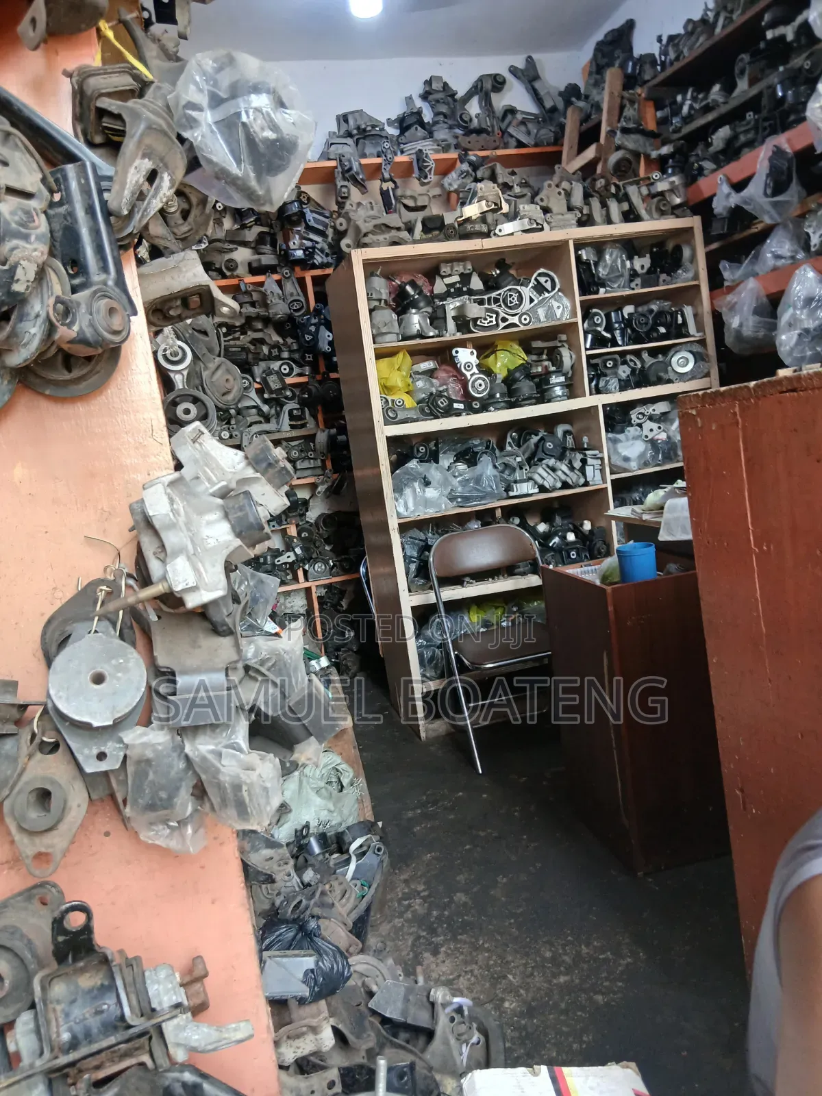 All Car's of Engine Seat Is Available Here