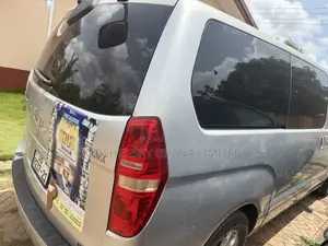 Hyundai Starex 2010 Grey