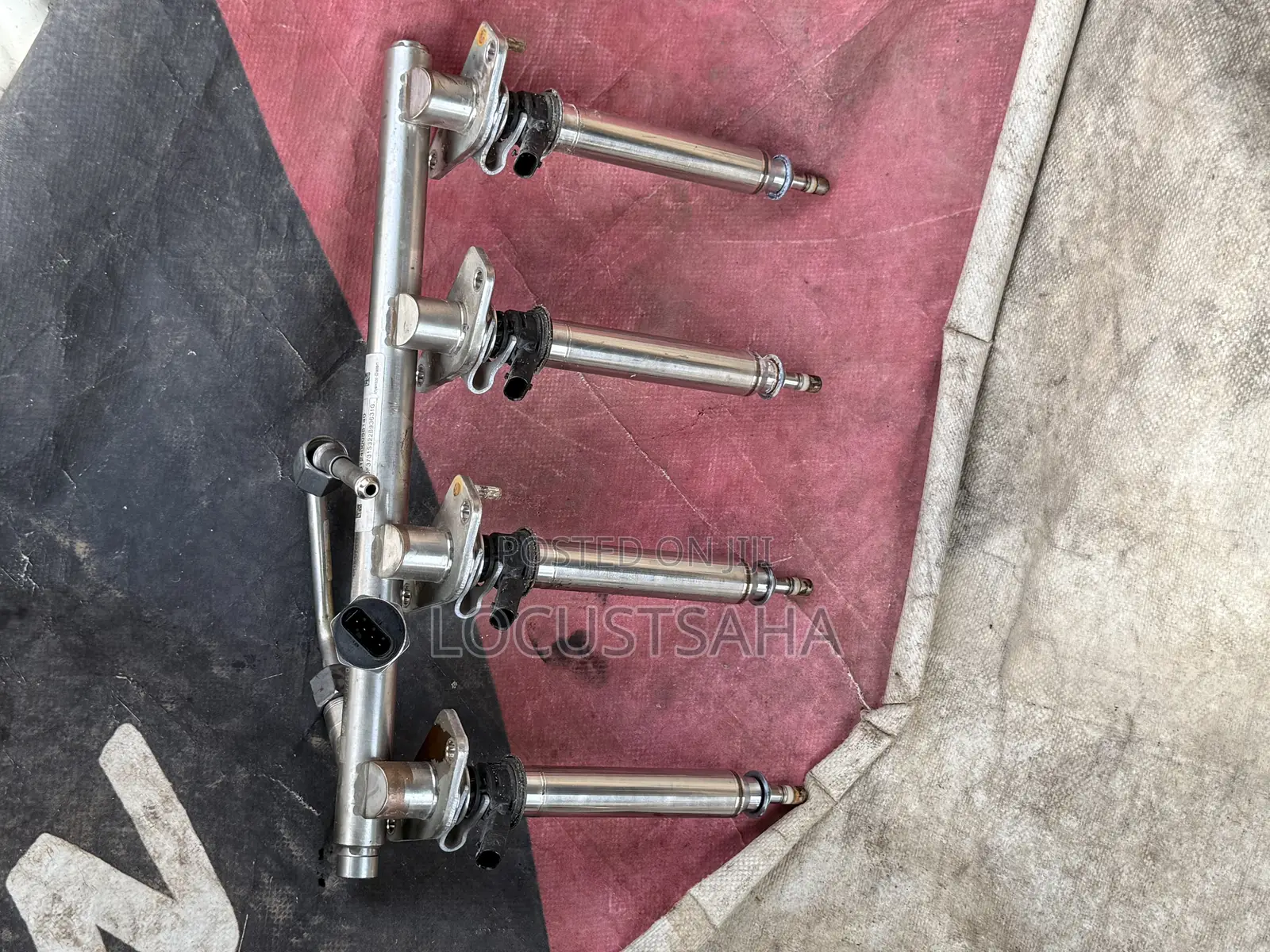 Mercedes-Benz C300 | E300 Fuel Rail With Injectors