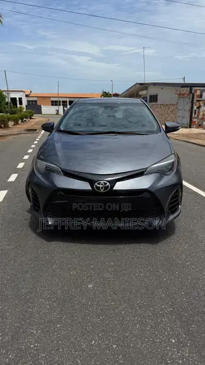 Toyota Corolla SE 4dr Sedan (1.8L 4cyl CVT) 2017 Gray