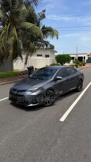 Toyota Corolla SE 4dr Sedan (1.8L 4cyl CVT) 2017 Gray