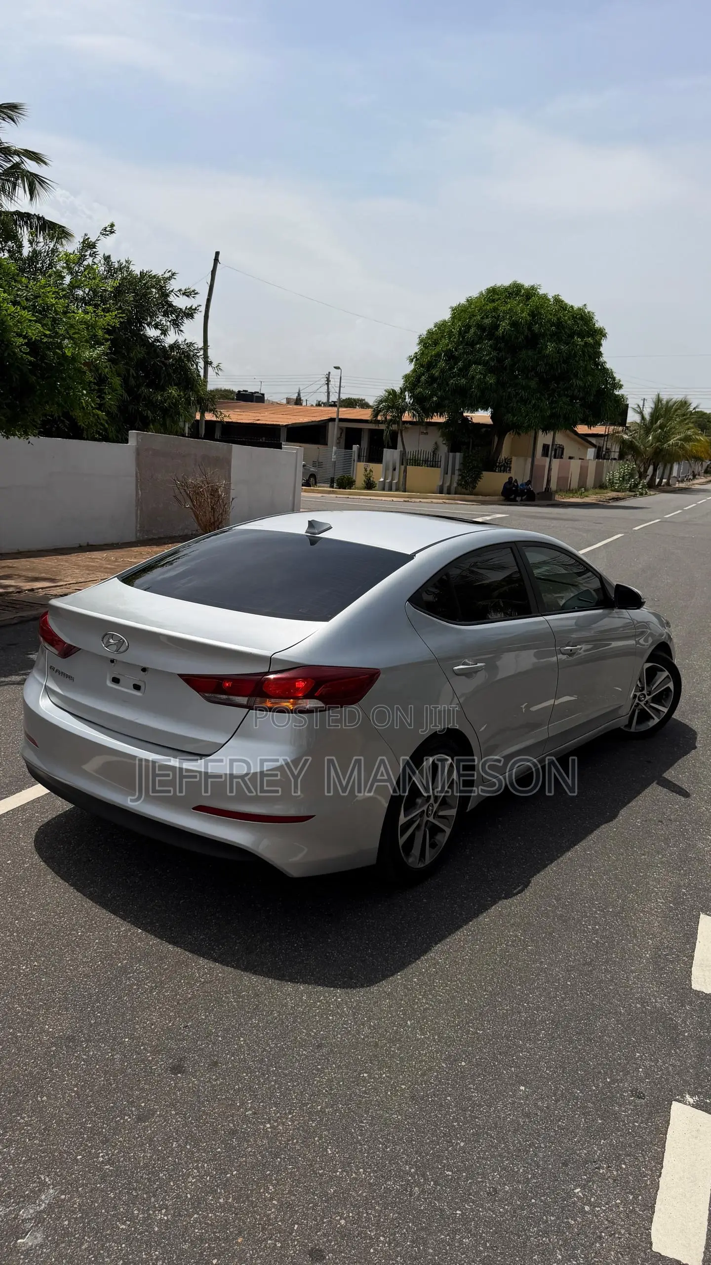 Hyundai Elantra 2018 Silver