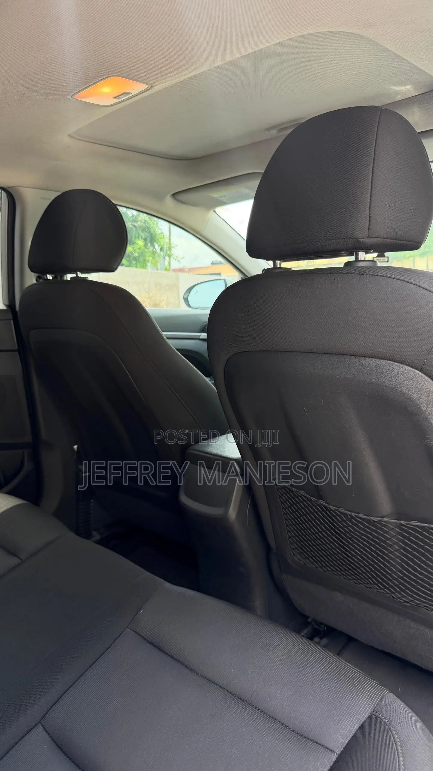 Hyundai Elantra 2018 Silver