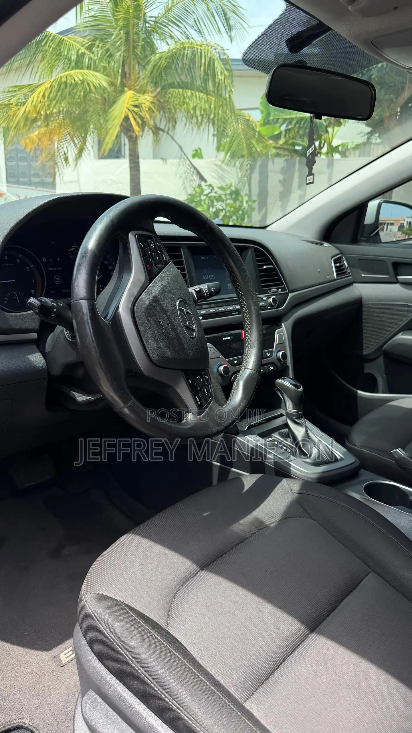 Hyundai Elantra 2018 Silver