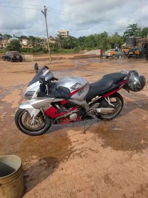 Honda CBR 2002 Gray