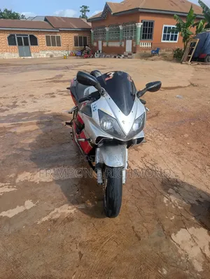 Honda CBR 2002 Gray