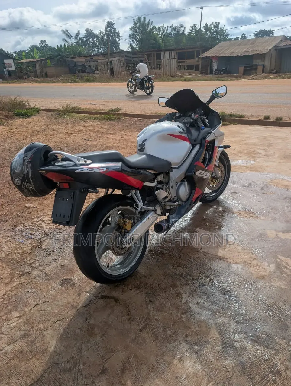 Honda CBR 2002 Gray