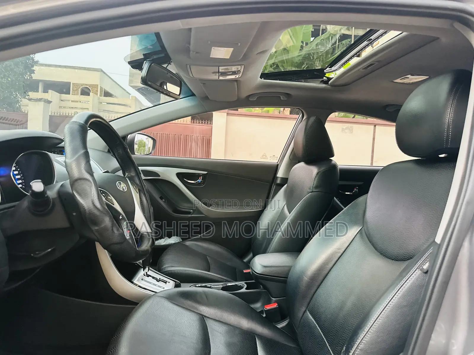 Hyundai Elantra Limited Sedan FWD (1.8L 4cyl 6A) 2016 Gray